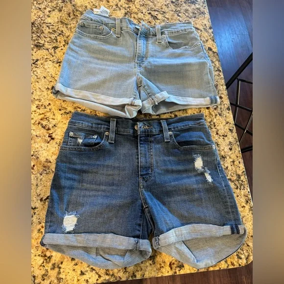 Women’s Levi Jean Shorts Bundle (2 pairs) - Picture 1 of 7